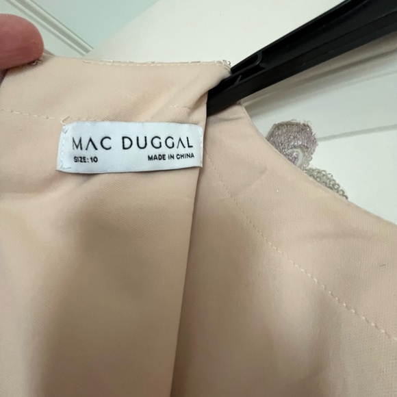 Mac Duggar Embellished High Neck Long Sleeve Dress in Nude 11329 Size 10 - Picture 6 of 11